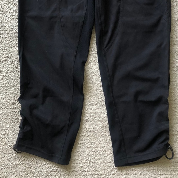 LULULEMON Dance Studio Mid Rise Cropped Pant. - Picture 2 of 6